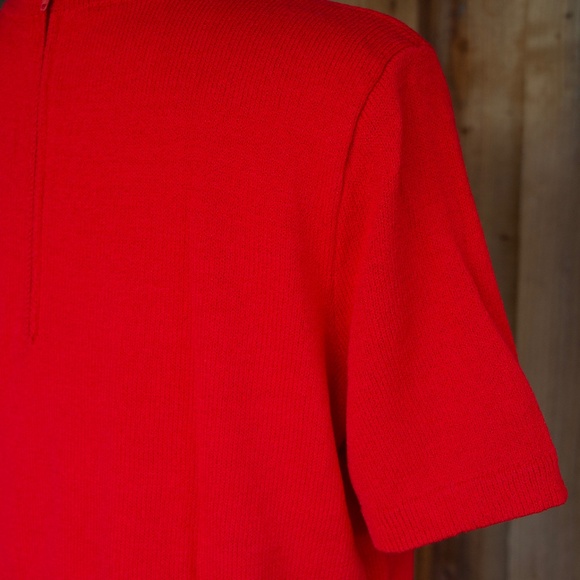 Vintage St. John Sport By Marie Gray RED Knitted Short Sleeve Top Woman's L - Picture 13 of 16